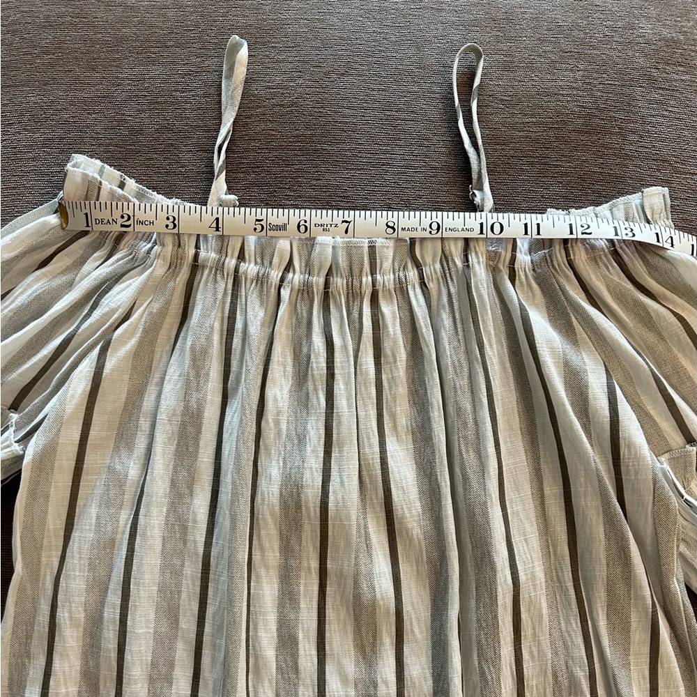 🤍2xHP🤍 Off Shoulder Striped Top with Bell Sleeves - Small - Picture 4 of 11